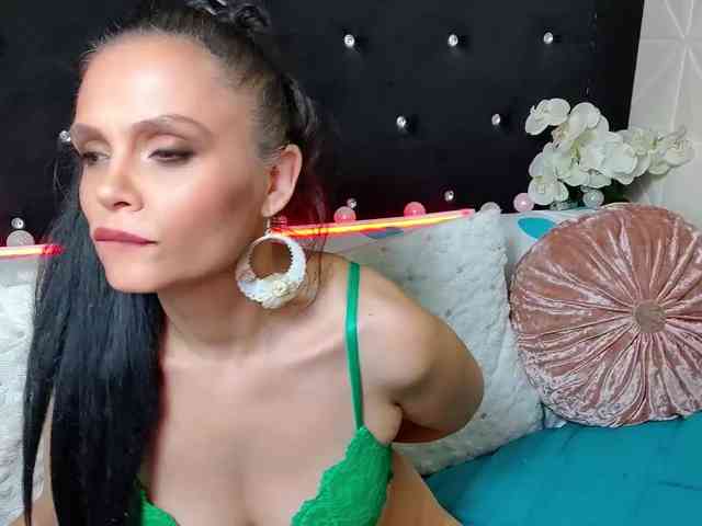 Sweeteest-Julie webcam
