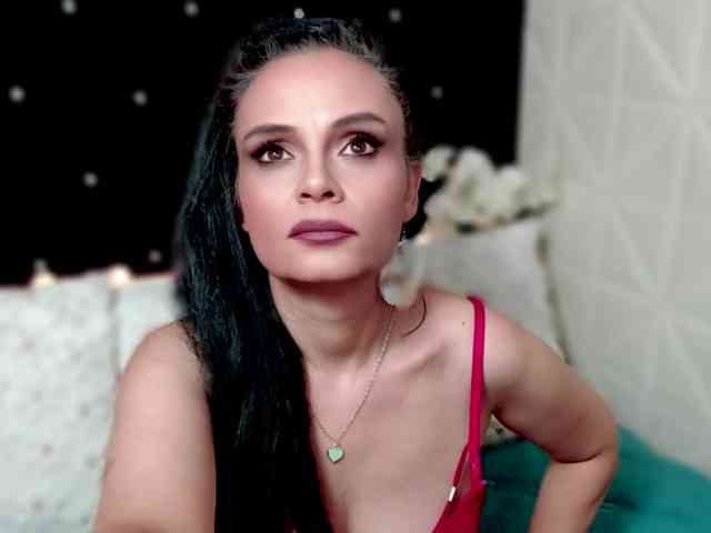 Sweeteest-Julie Sweeteest-Julie