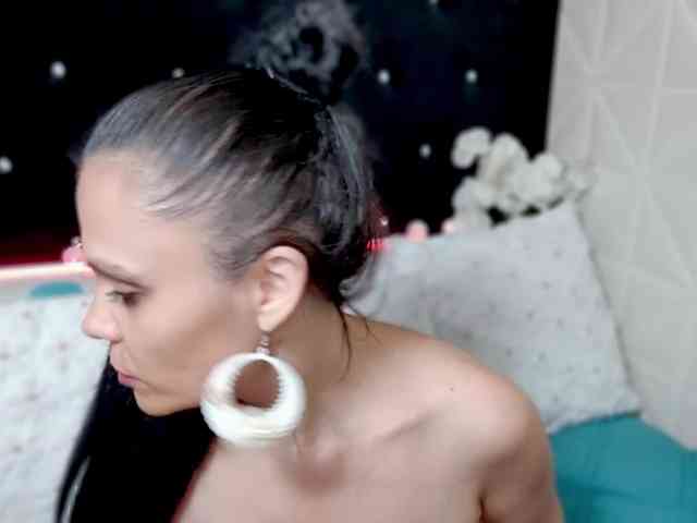 Sweeteest-Julie Sweeteest-Julie