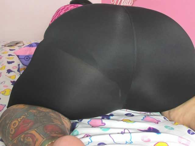 Maite-newmilf live cam on BongaCams