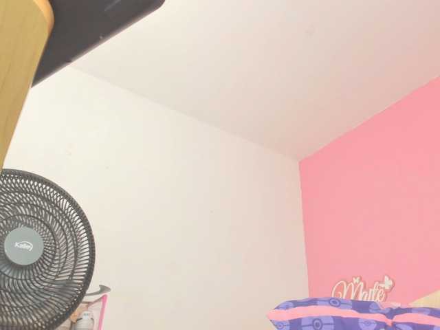 Maite-newmilf live cam on BongaCams