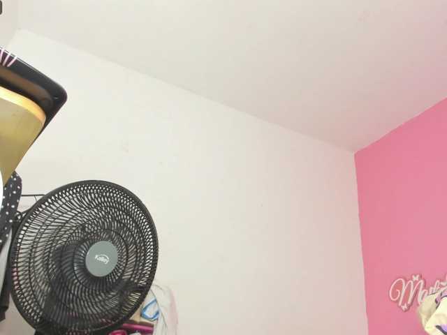 Maite-newmilf live cam on BongaCams