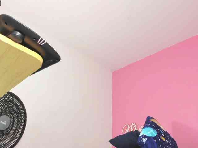 Maite-newmilf webcam