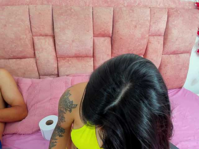 leo-alanna live cam on BongaCams
