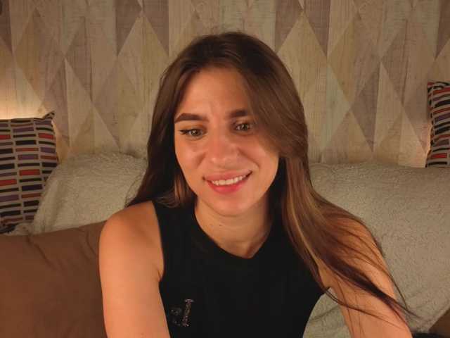emy-angel1 live webcam show