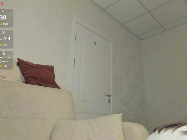 emy-angel1 live cam on BongaCams