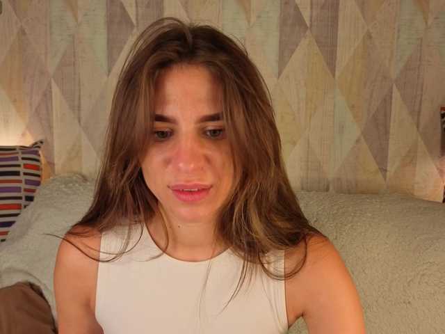 emy-angel1 live webcam show