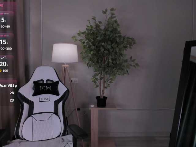 emy-angel1 live cam on BongaCams