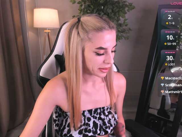 emy-angel1 live cam on BongaCams