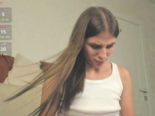 emy-angel1 live cam on BongaCams