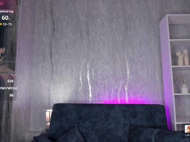 emy-angel1 live cam on BongaCams