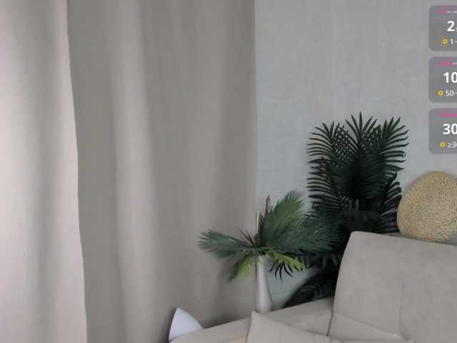 emy-angel1 live cam on BongaCams