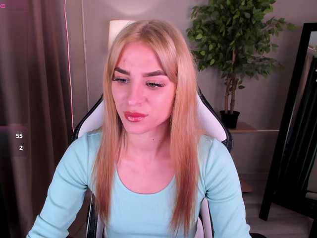 emy-angel1 live cam on BongaCams