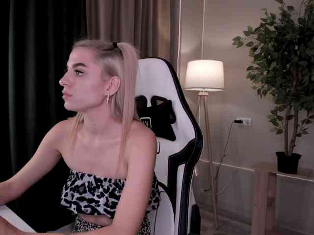 emy-angel1
