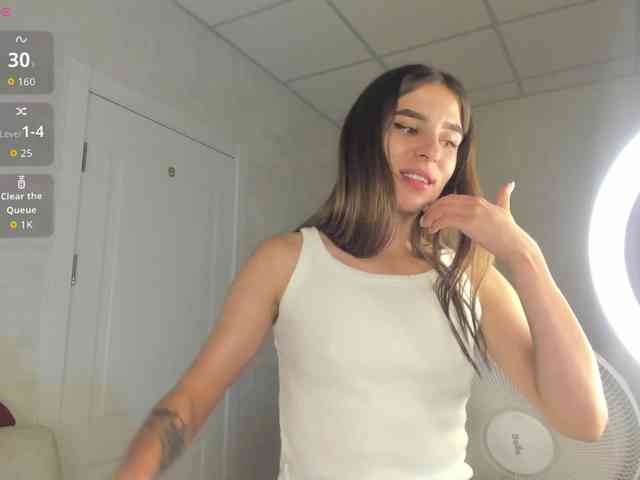 emy-angel1's live room