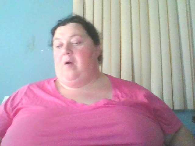 le modèle Sapphire43 est en webcam porno dans un show sur le site bongacams, il possède les tags suivants: White/Caucasian,Brunette,Hairy