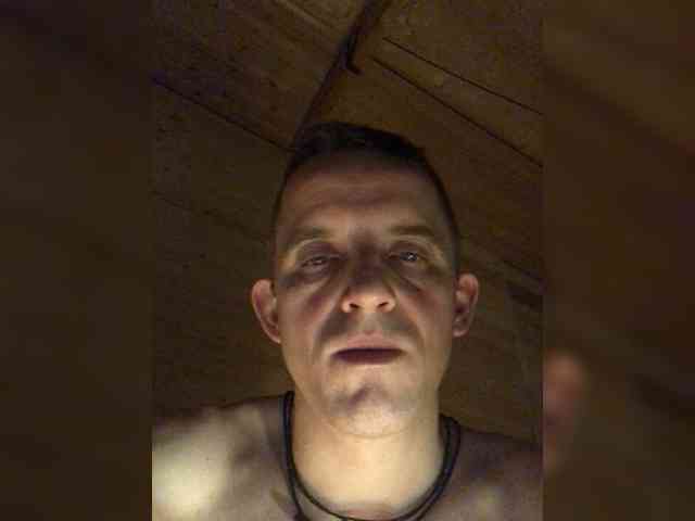 KrasavchikVovan Sex Cam Show