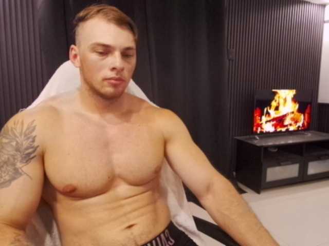 StrongGragXXX live cam