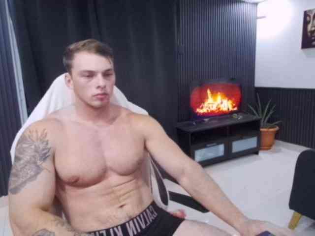 StrongGragXXX