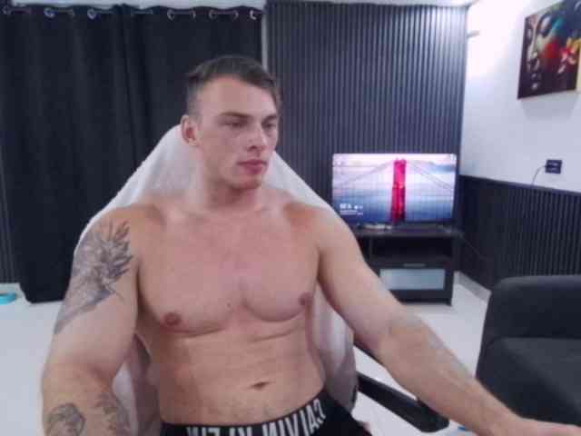 StrongGragXXX Sex Cam Show