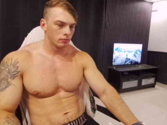 StrongGragXXX