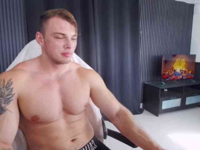 StrongGragXXX Sex Cam Show