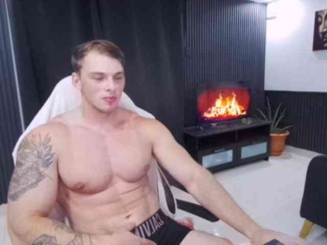 StrongGragXXX StrongGragXXX