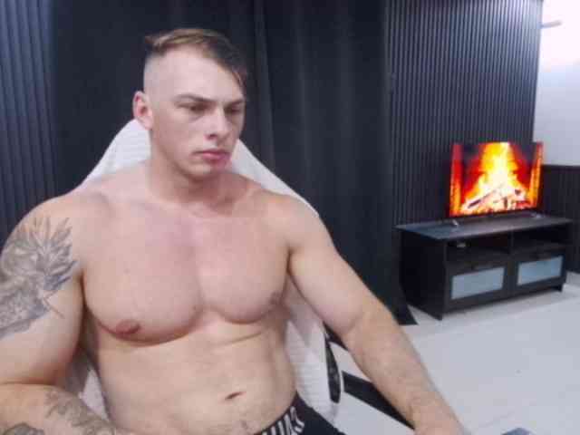 StrongGragXXX StrongGragXXX