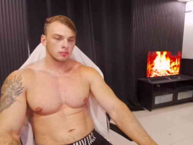 StrongGragXXX Sex Cam Show