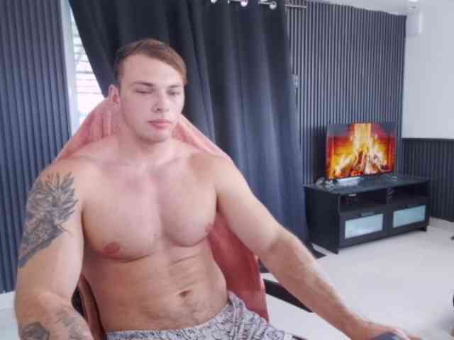 StrongGragXXX