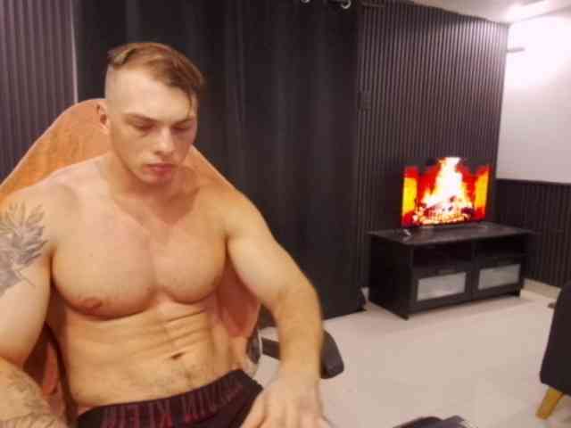 StrongGragXXX StrongGragXXX