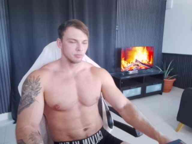 StrongGragXXX