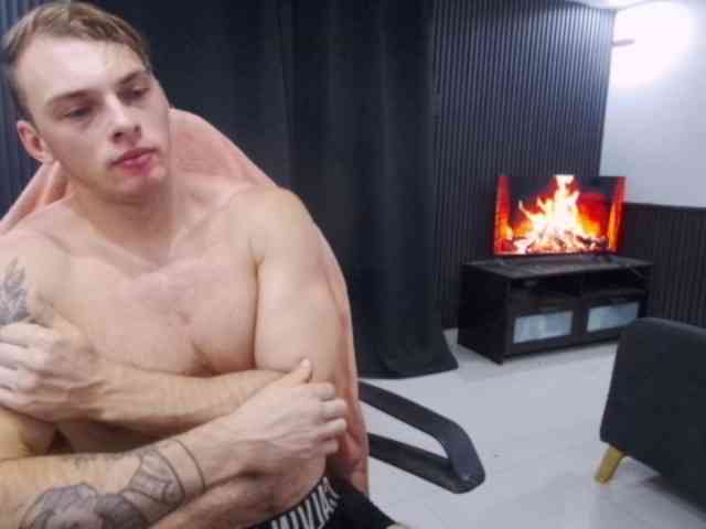 StrongGragXXX StrongGragXXX
