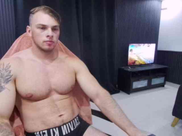 StrongGragXXX StrongGragXXX