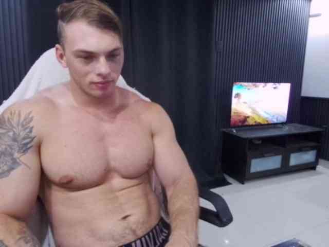 StrongGragXXX StrongGragXXX