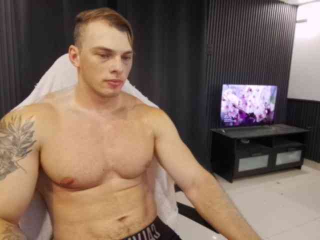 StrongGragXXX