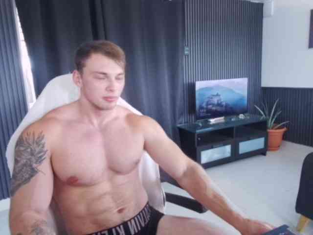 StrongGragXXX StrongGragXXX