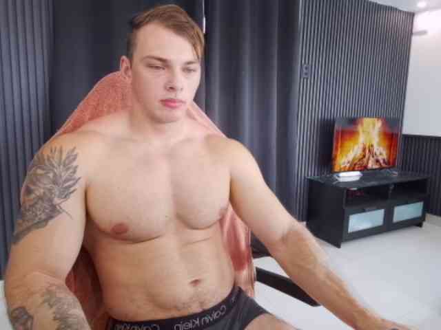 StrongGragXXX StrongGragXXX
