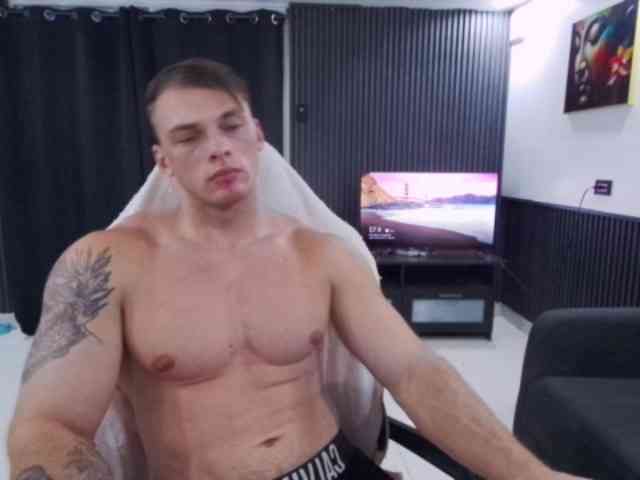 StrongGragXXX Sex Cam Show