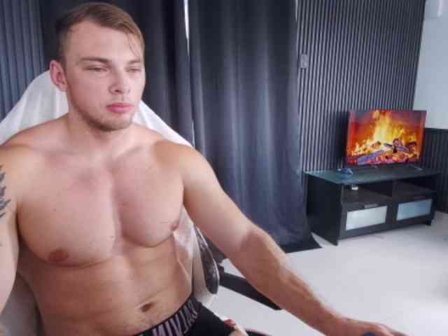 StrongGragXXX Sex Cam Show