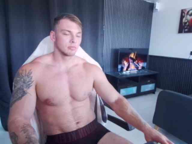 StrongGragXXX StrongGragXXX
