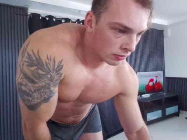 StrongGragXXX