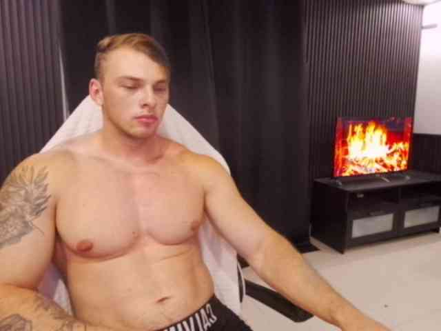 StrongGragXXX Sex Cam Show