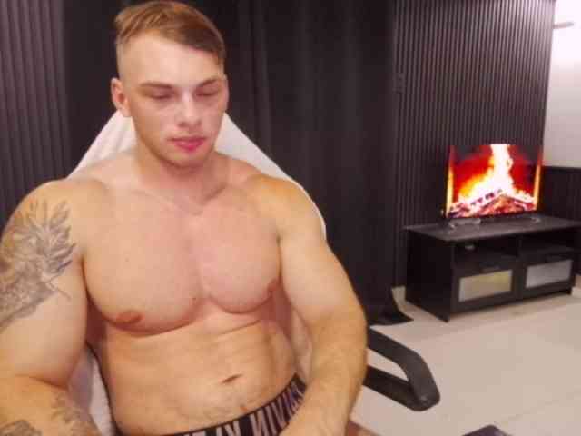 StrongGragXXX StrongGragXXX