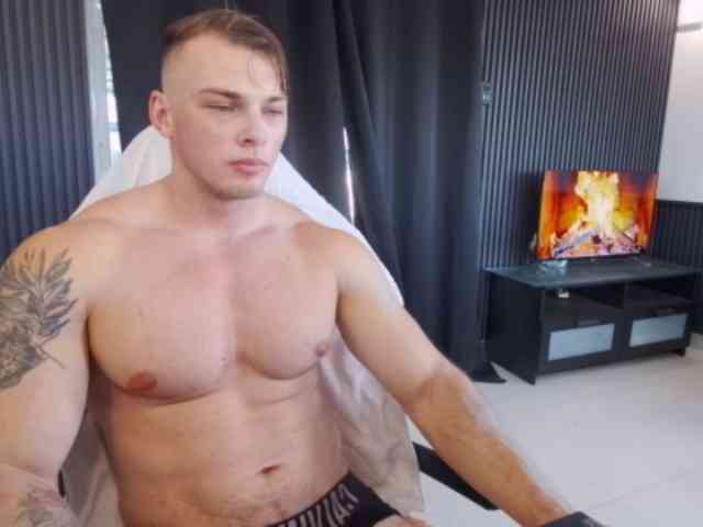 StrongGragXXX StrongGragXXX