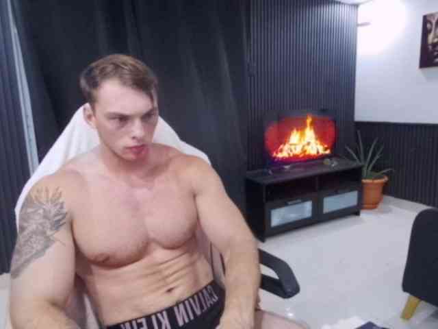 StrongGragXXX