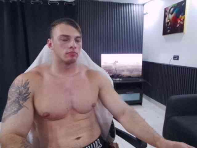 StrongGragXXX Sex Cam Show