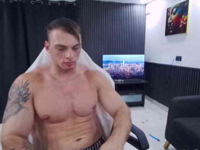 StrongGragXXX Sex Cam Show