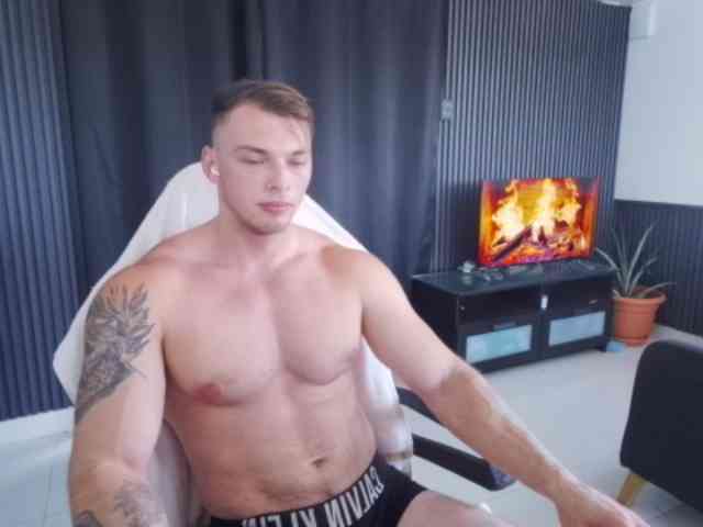 StrongGragXXX StrongGragXXX