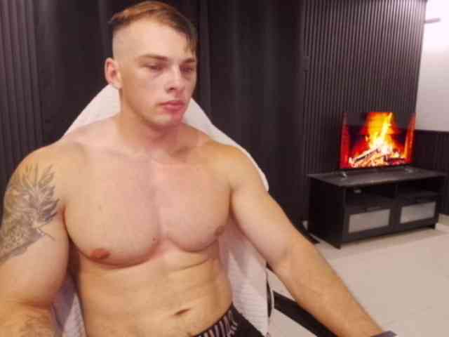 StrongGragXXX StrongGragXXX